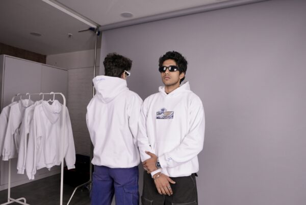Great Wave off Kanagawa Hoodie - Image 5